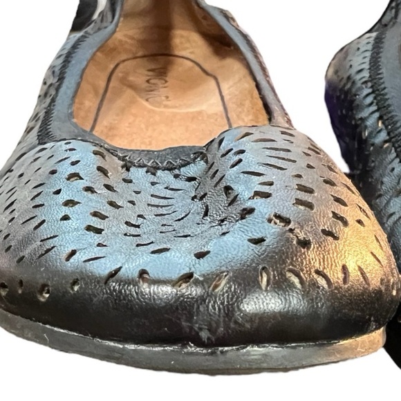 Vionic Robyn Black Leather Laser Cut Ballet Slippers Size 6.5M - Picture 14 of 14